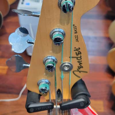 Fender Lined Fretless Player Jazz Bass 2019 - 3 color Sunburst image 4