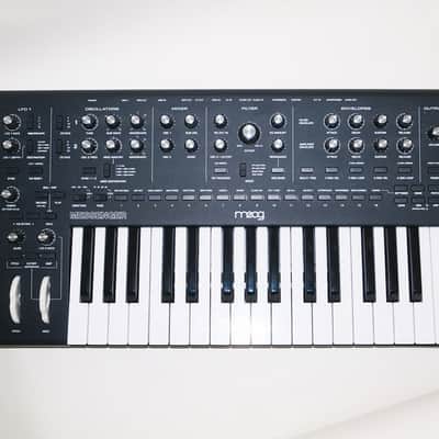 Moog Messenger 32-Key Monophonic Synthesizer image 2