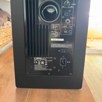 Yamaha HS8 Studio Monitors (Pair) 2024 image 2