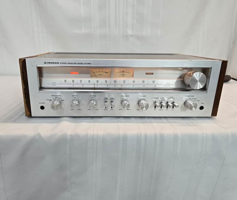 Pioneer SX-650 35-Watt Stereo Solid-State Receiver