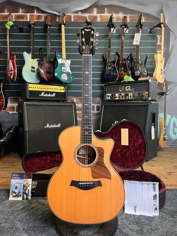 Taylor 814ce with ES2 Electronics | Reverb Canada