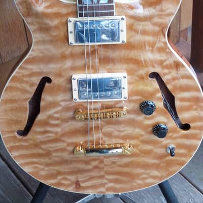 Hamer Newport quilt  vintage amber image 2