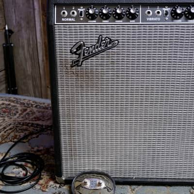Fender '65 Twin Reverb Reissue 85-Watt 2x12" Guitar Combo 2008 - Black AC072543 with Footswitch image 3