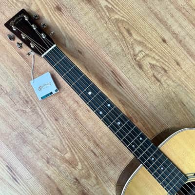 Martin Standard Series D-28 Natural image 9