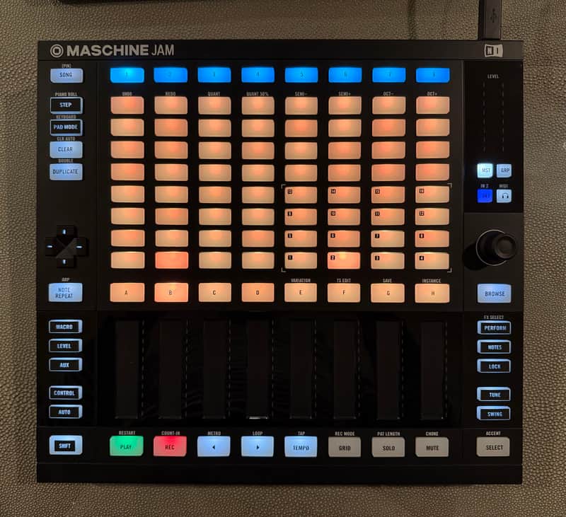 Native Instruments MASCHINE JAM Production & Sequencing Controller