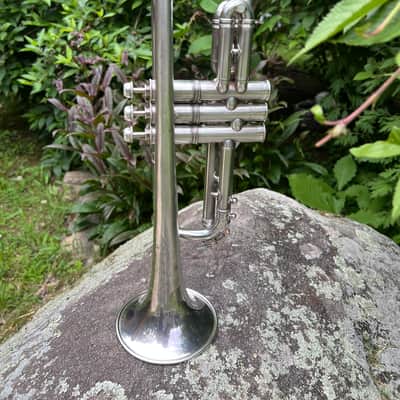 Antique York Professional Cornet #108179 Silver Plate c.1935 — Patent Pistons, Gold Wash Bell, Player Condition image 3