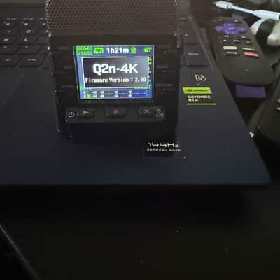 Zoom Q2n-4K Ultra High Definition Handy Video Recorder with XY Mic 2019 - Present - Black image 3