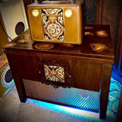 Rotary Connection Portable mini guitar cab with 8” vintage CTS speaker. Built from 50’s Westinghouse tube radio. 2025 - Tan/brown image 4