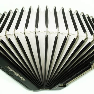 Royal Standard Meteor Full Size Accordion made in Germany, 120 Bass Concert Piano Akkordeon for Adults, New Straps and Soft Bag for Gift, 2626 image 7