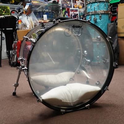 DW Design Series 22'' Clear Acrylic 18x22" Bass Drum w/ No-Mount Bild 2