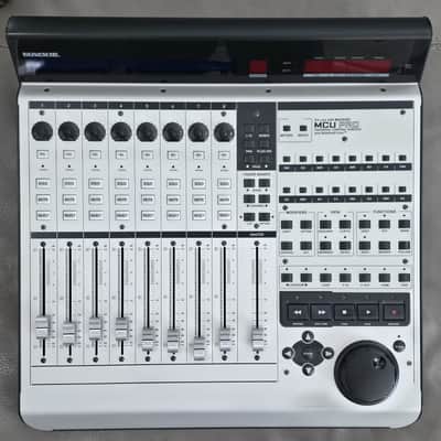 Mackie MCU Pro Universal DAW Control Surface image 12