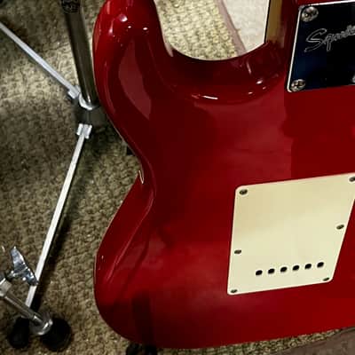 Fender Squire Strat circa 2000 - Candy Apple image 3