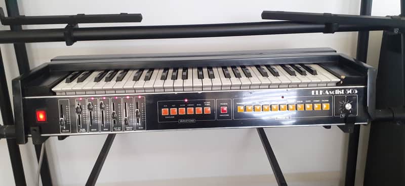 Elka Solist 505 analog synthesizer --- Moog Ladder Filter image 1