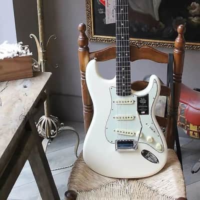 FENDER American Vintage II '61 Stratocaster, Olympic White, HARDCASE, PAPERS, 3, 78 KG imagen 13