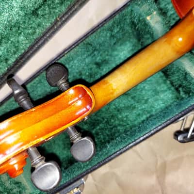 Suzuki Model 220 size 1/4 violin, Japan, 1986, with case (Bow needs replace hair) image 11