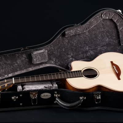 Lowden S-35C 12-Fret Guatemalan Rosewood and Adirondack Spruce NEW image 25