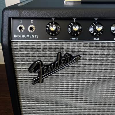Fender '65 Princeton Reverb 12-watt 1 x 10-inch Tube Combo Amp - Black Tolex/Silver Grille, Sweetwater Exclusive Mod Shop image 2