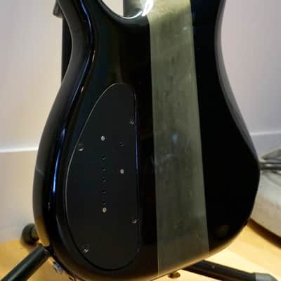 Modulus Quantum 5 Thru-neck Bass 2001 Black image 8