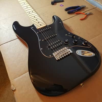 2018 Fender FSR Stratocaster Standard HSS Black MIM Mexican Mexico