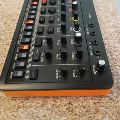 Roland T-8 AIRA Compact Beat Machine 2022 - Present - Black image 4