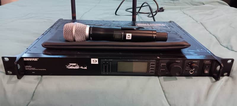 Shure UR4S+ with Beta87C Handheld U.S. Legal Frequency and works great! image 1