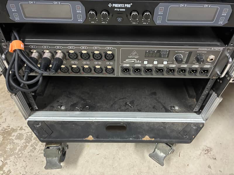 Behringer S16 Digital Snake IO Box 16-Input 8-Output 2015 - Present - Black image 1