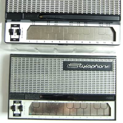 PAIR OF STYLOPHONE MODELS, MODERN AND VINTAGE, ONE ENGLISH MADE - BOTH UNTESTED image 2