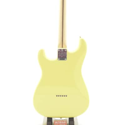 Fender Limited Edition Tom DeLonge Signature Stratocaster 2023 - Graffiti Yellow imagen 13