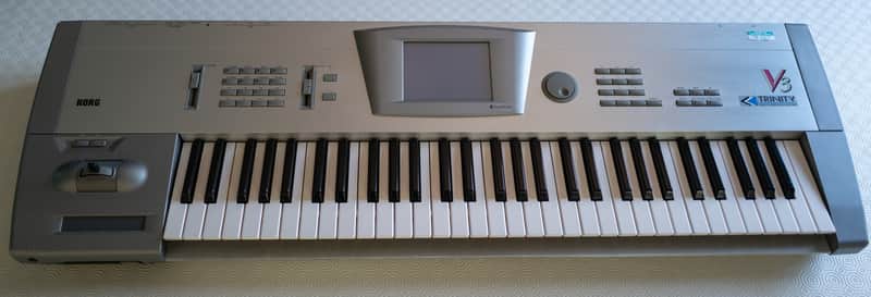 Korg Trinity V3 61-Key 32-Voice Polyphonic Workstation 1998 - Silver image 1