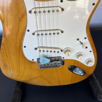 Fender Stratocaster with 3-Bolt Neck, Maple Fretboard 1972 - 1977 - Natural image 1