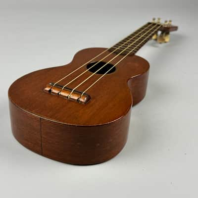 Oliver Ditson Co./Martin Ukulele Style 0 Soprano  Mahogany, with Padded bag. image 4