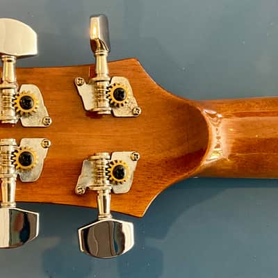 Laurel Canyon LUK70/N Ukulele w/ Gig Bag image 10