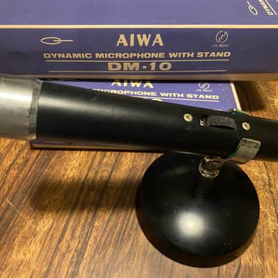 AWAI (2) DM-10 Dynamic Microphones wi Stands image 1