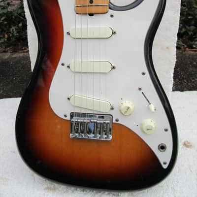 Fender  Squier Bullet Guitar, 1983-1984, Japan,  Sunburst, 3 Pickup, Gig Bag image 3