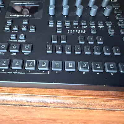 Elektron Analog Four MKII 4-Voice Tabletop Analog Synthesizer 2020 - Present - Black image 3