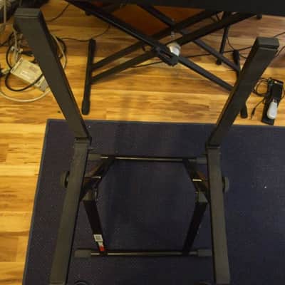 On-Stage RS7000 Tiltback Amp Stand image 4