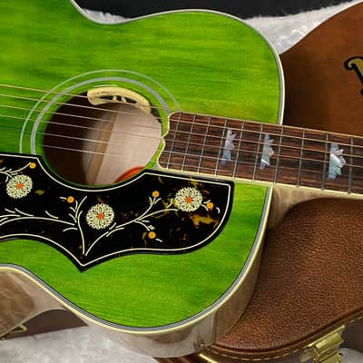 NEW ! Gibson SJ-200 Standard - Custom Shop - Dealer Select - Super RARE - Green Top - Authorized Dealer - AAAAA Flamed Natural Maple Back & Sides - G07203 image 2