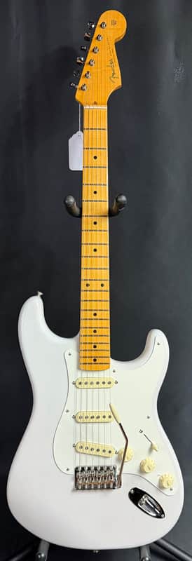 Fender Eric Johnson Stratocaster Electric Guitar White Blonde Finish w/ OHSC