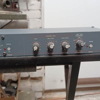 DOD 835 Series II Stereo Crossover 1993 - Grey imagen 2