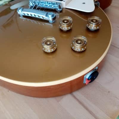 Gibson Les Paul Standard Goldtop 2009 mod image 4