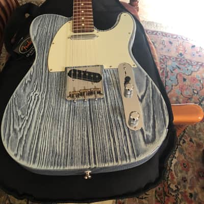 Fender Telecaster sandblasted 2018 - Blue image 2