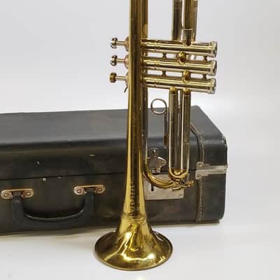 LaMonte Superior Trumpet with case & mouthpiece, good playing condition image 10
