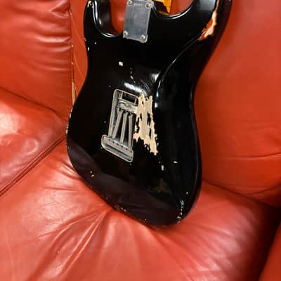 2008 Fender Custom Shop David Gilmour Stratocaster Relic Black over 3-Color Sunburst image 11