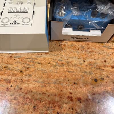 Keeley Hydra Stereo Reverb & Tremolo 2020 - Present - Blue image 8