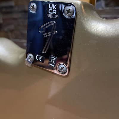 Fender Jazzmaster (MIM) – Serial Number: MX23014556 2023 - Solid alder with metallic gold finish image 8