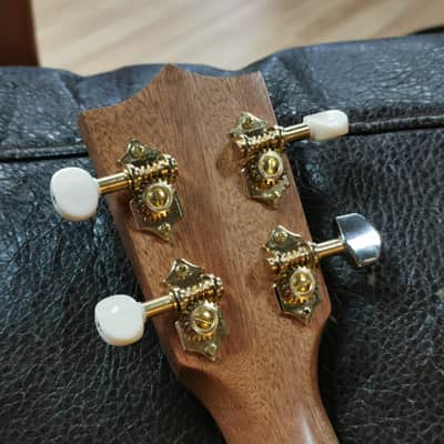 Honolua Mano Ténor Ukulele Solid Top - Black Walnut Fingerboard, Natural image 9