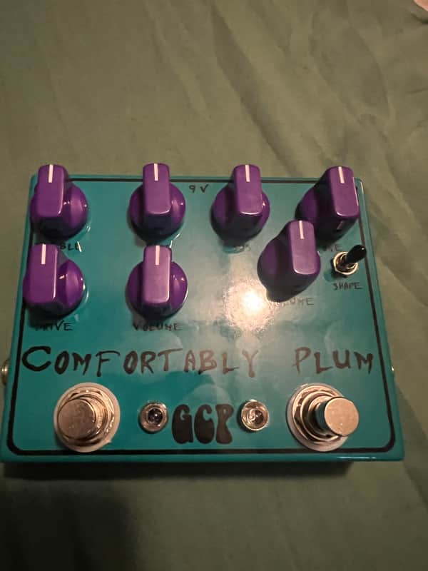 Green Carrot Pedals Comfortably Plum image 1