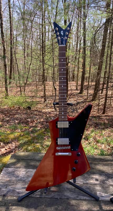 Luczak Explorer split headstock 2018 - cherry image 1