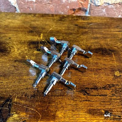 Economy 3x3 10mm Tuners (2000s - Chrome) image 4