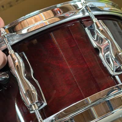 Used Yamaha Recording Custom Snare Drum 14x5.5 Classic Walnut - Very Good image 5